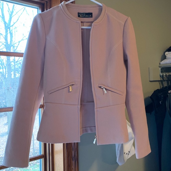 Women’s Jacket - Picture 1 of 5